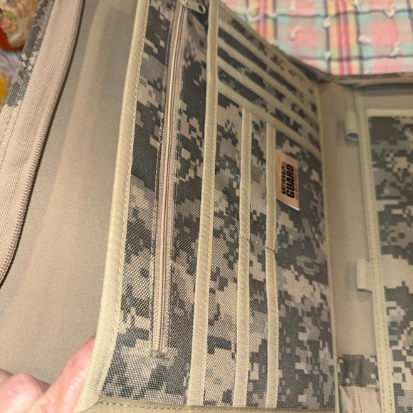 National Guard Camouflage Notebook Case Tablet. (BT 1) - Picture 5 of 10